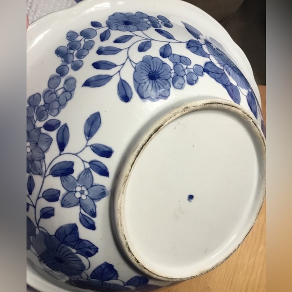 Vintage Canton Collection Blue & White Ceramic Bowl (W 12” x H 3.25”) - Picture 3 of 10